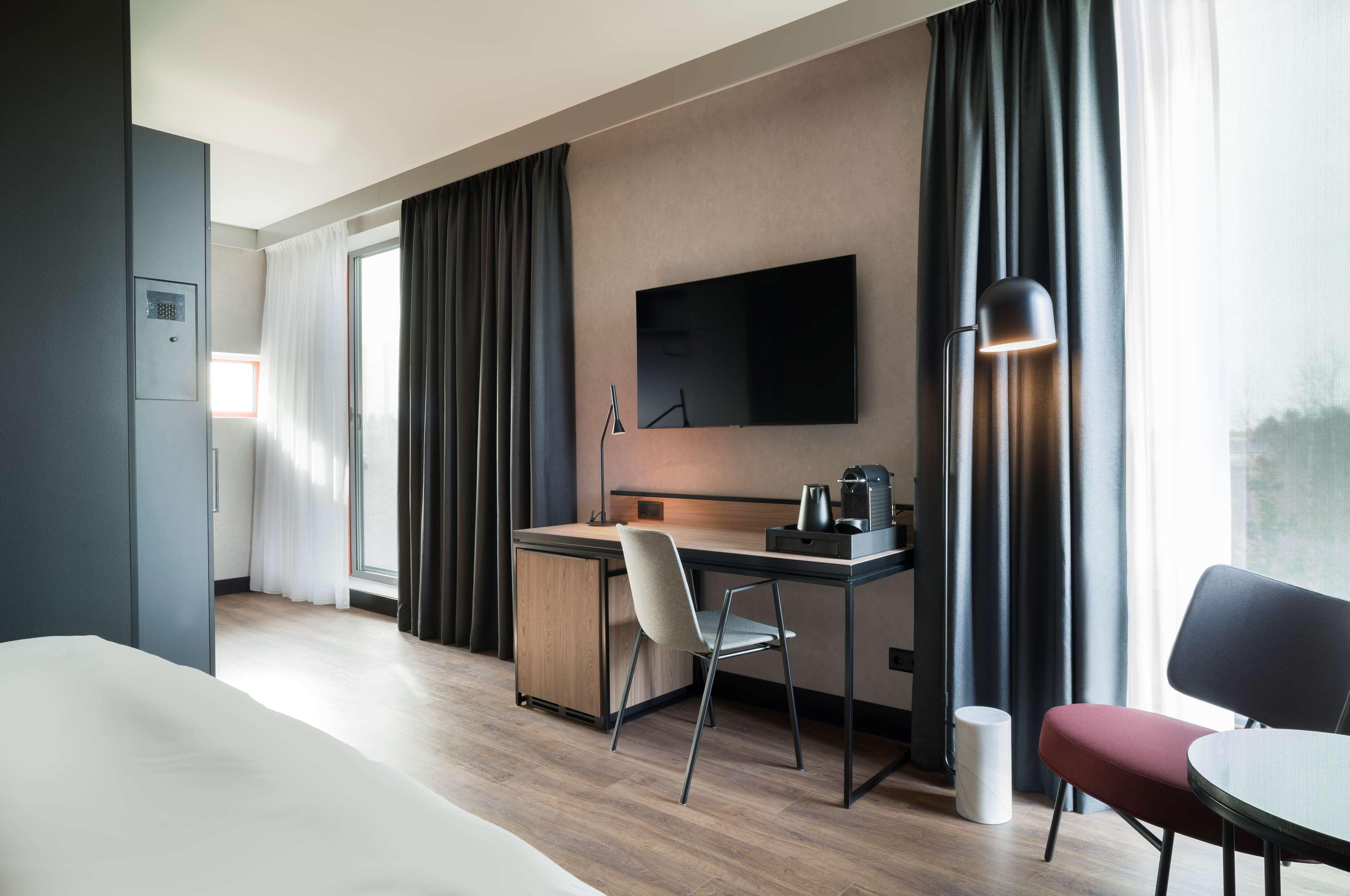 Готель Radisson Red, Oslo Airport Ґардермуен Екстер'єр фото