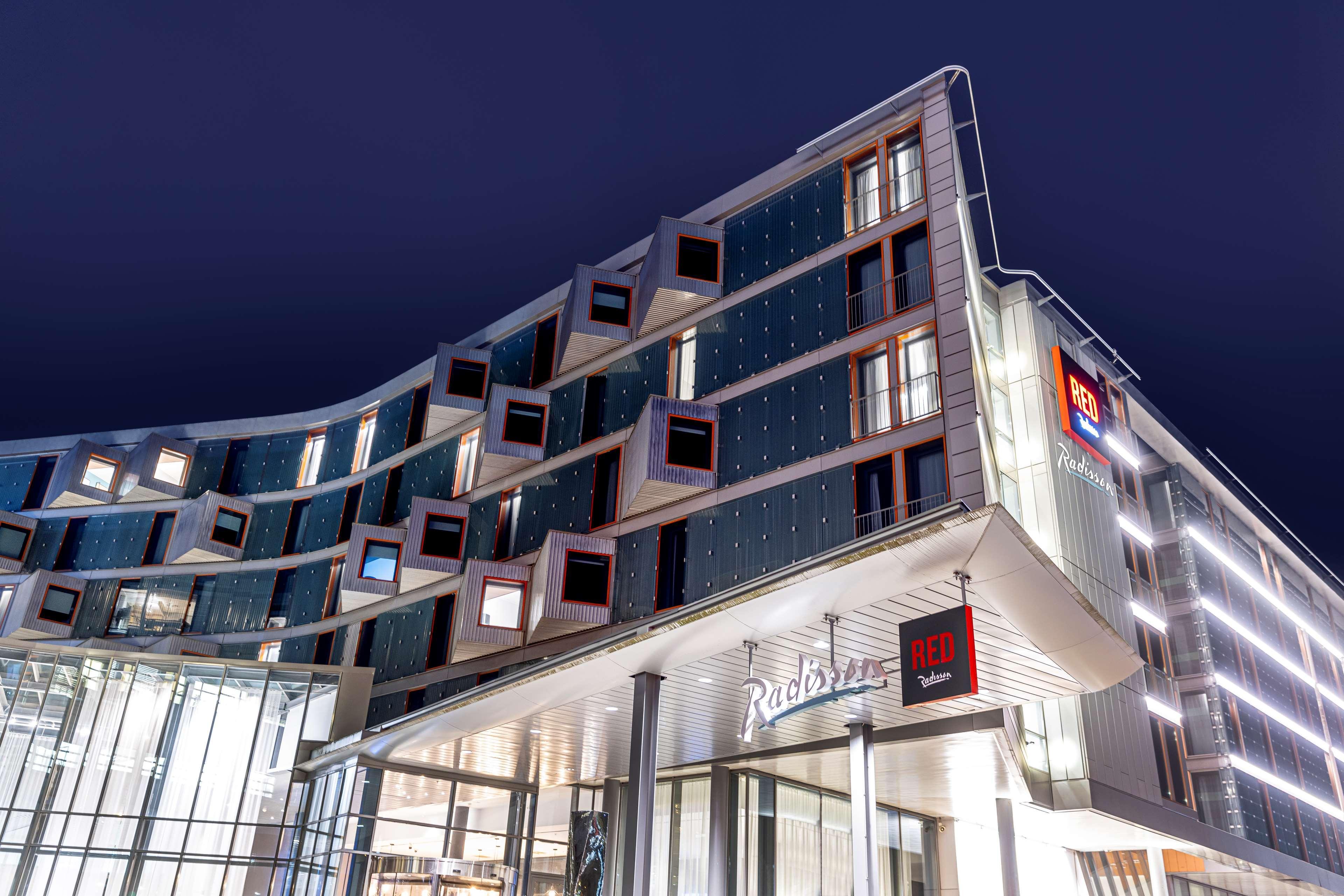 Готель Radisson Red, Oslo Airport Ґардермуен Екстер'єр фото